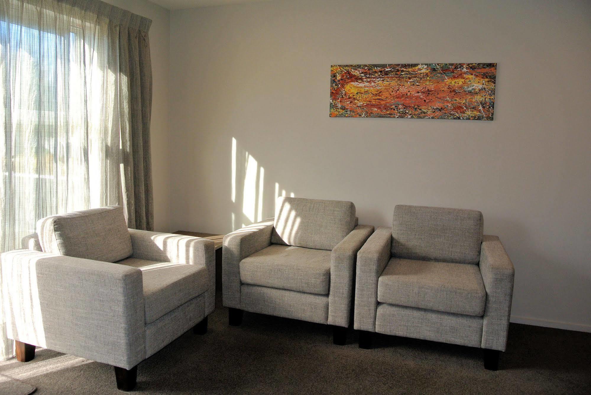 Oxford Village Motels ภายนอก รูปภาพ