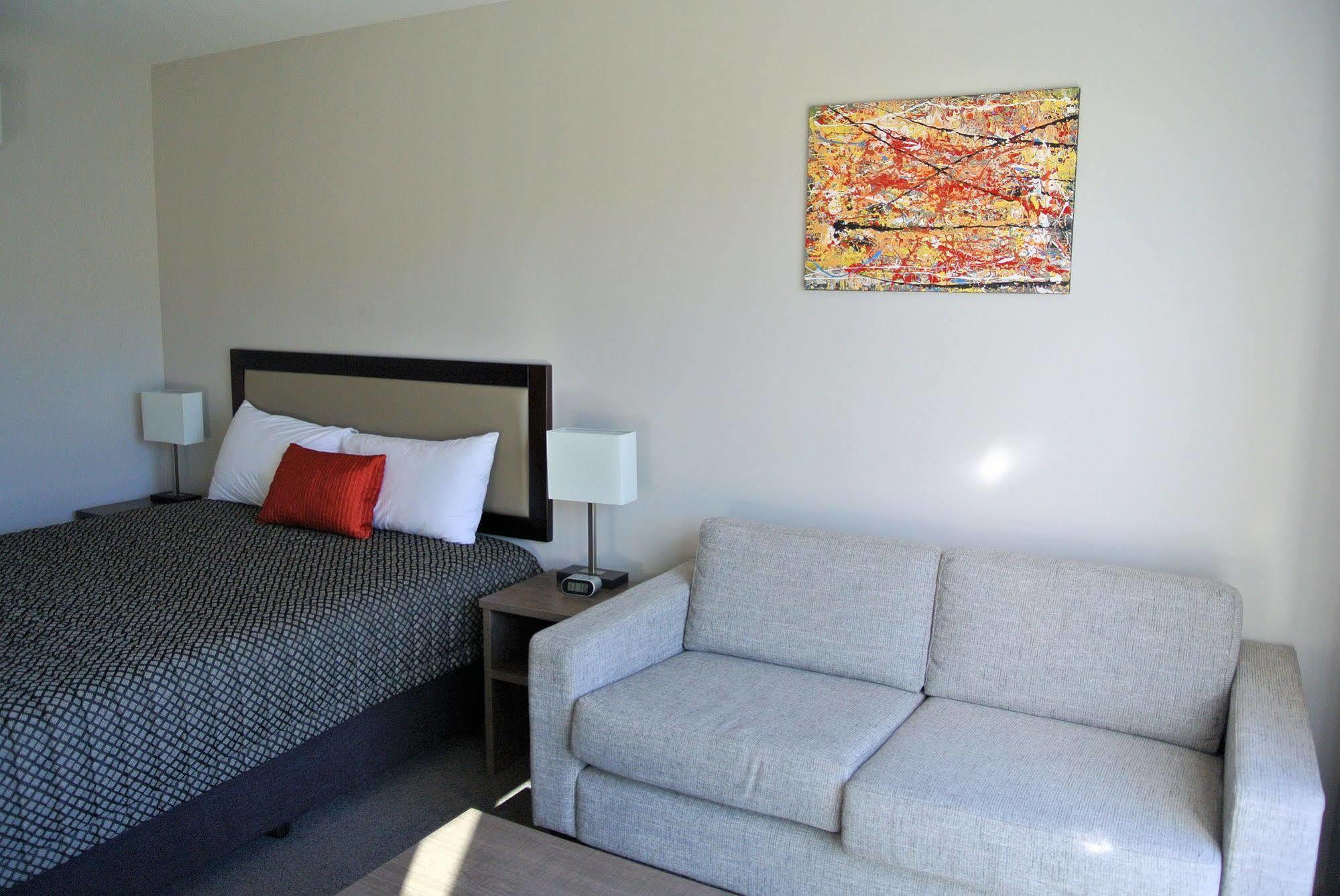 Oxford Village Motels ภายนอก รูปภาพ