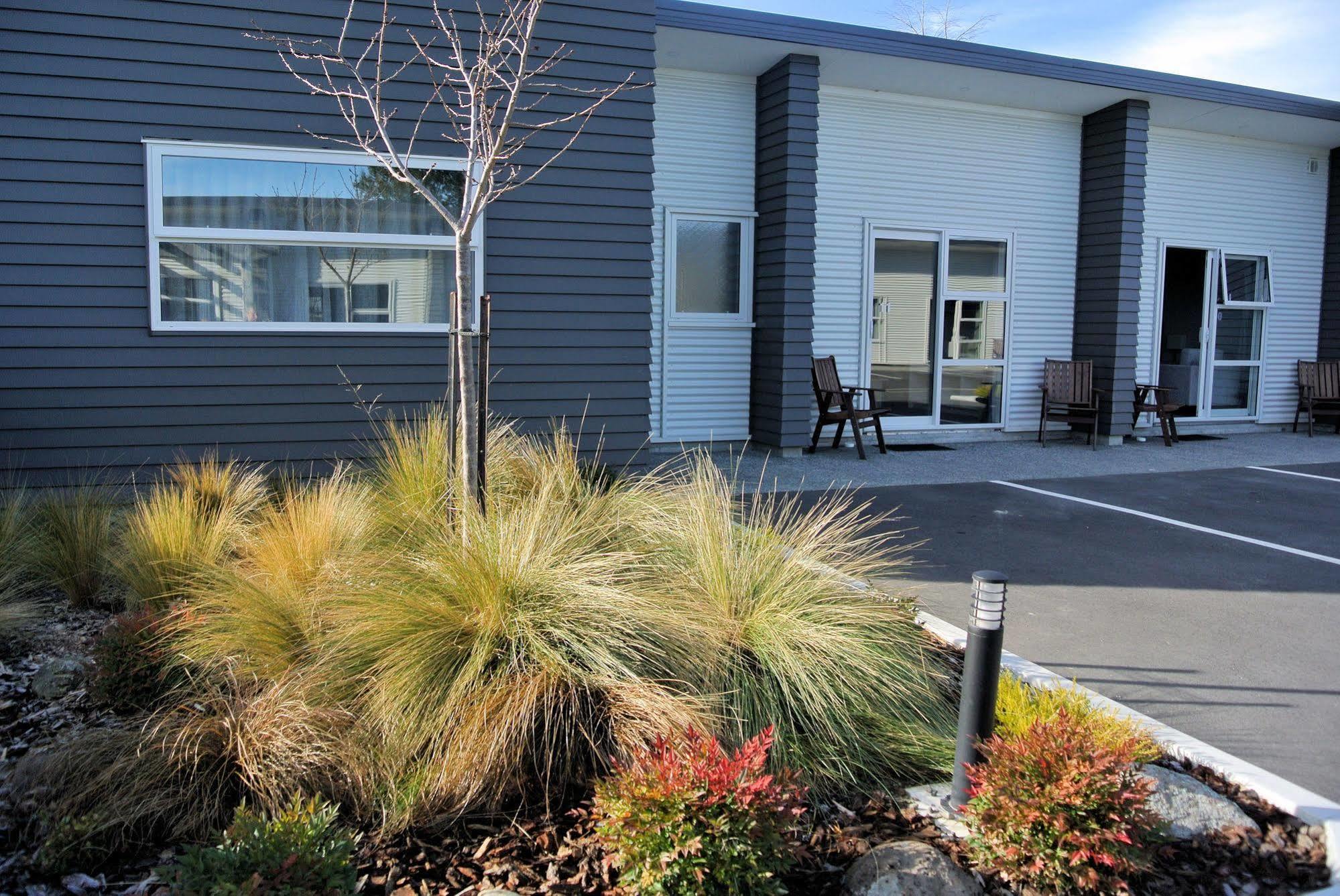 Oxford Village Motels ภายนอก รูปภาพ